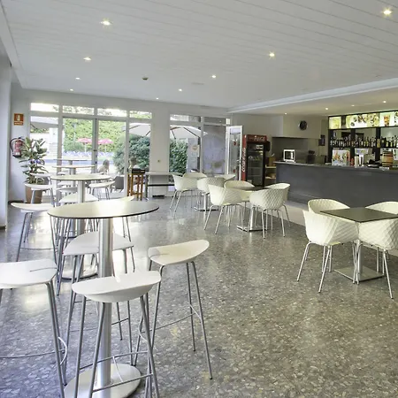 Hotel Villa Garbí-3